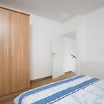 Vero-4 By Interhome * أوباتيا
